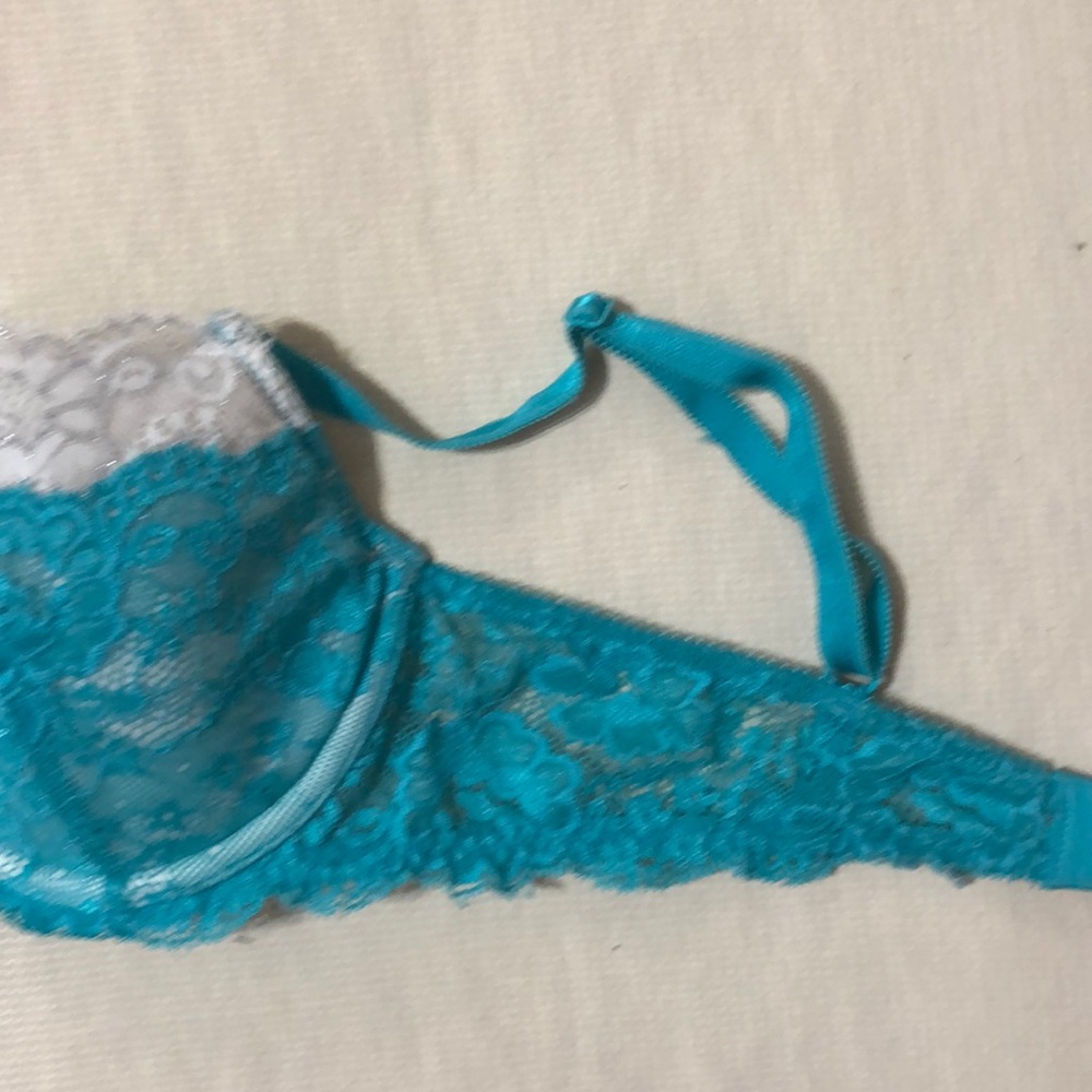 Bra - Picture 7 of 8